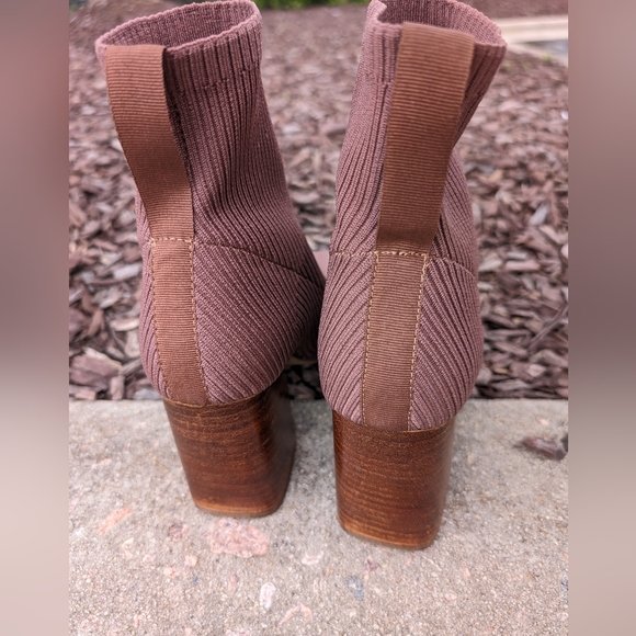 Steven New York Knit Ankle Boots NWOT (blush-pink) - Picture 6 of 6